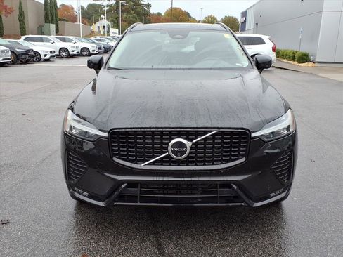 Used 2024 Volvo XC60 B5 Plus image 10