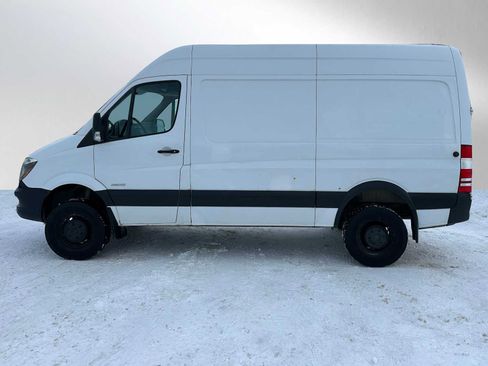 Used 2016 Freightliner Sprinter 2500 image 6