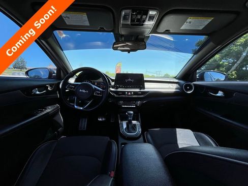 Used 2022 Kia Forte GT-Line w/ GT-Line Premium Package FWD image 4