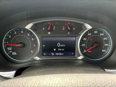 Used 2022 Chevrolet Traverse LT AWD/4WD image 14