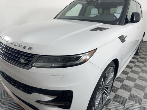 New 2026 Land Rover Range Rover Sport Dynamic SE image 18