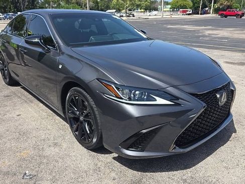 Used 2023 Lexus ES 350 F Sport w/ Accessory Package (Z2) FWD image 3