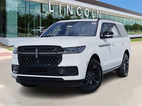 New 2025 Lincoln Navigator Reserve w/ Jet Appearance Package image 1