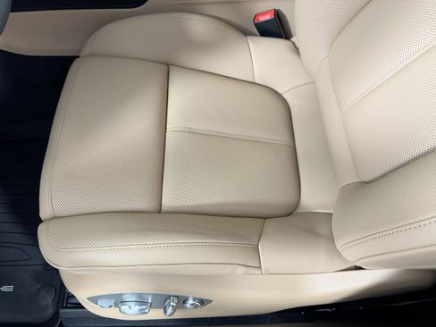 Certified 2026 Porsche Macan S AWD/4WD image 14