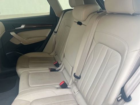 Used 2018 Audi Q5 2.0T Premium image 12