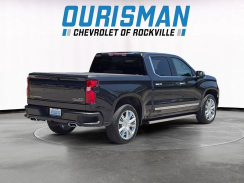Used 2024 Chevrolet Silverado 1500 High Country w/ High Country Premium Package AWD/4WD image 6