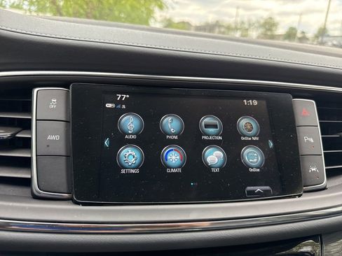 Used 2018 Buick Enclave Premium AWD/4WD image 32
