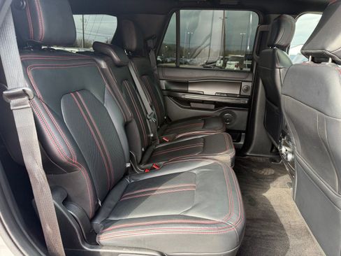 Used 2019 Ford Expedition Limited w/ Equipment Group 303A RWD image 22