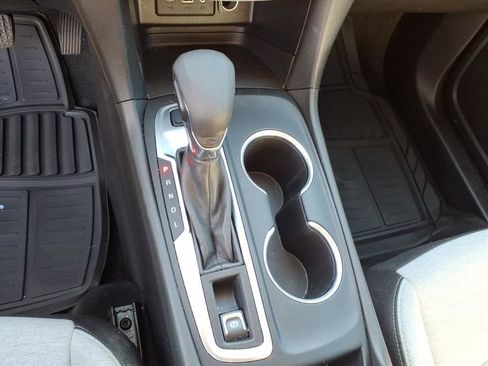 Used 2022 Chevrolet Equinox LT image 32