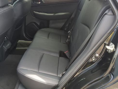 Used 2019 Subaru Outback 2.5i Limited w/ Popular Package #2 AWD/4WD image 18