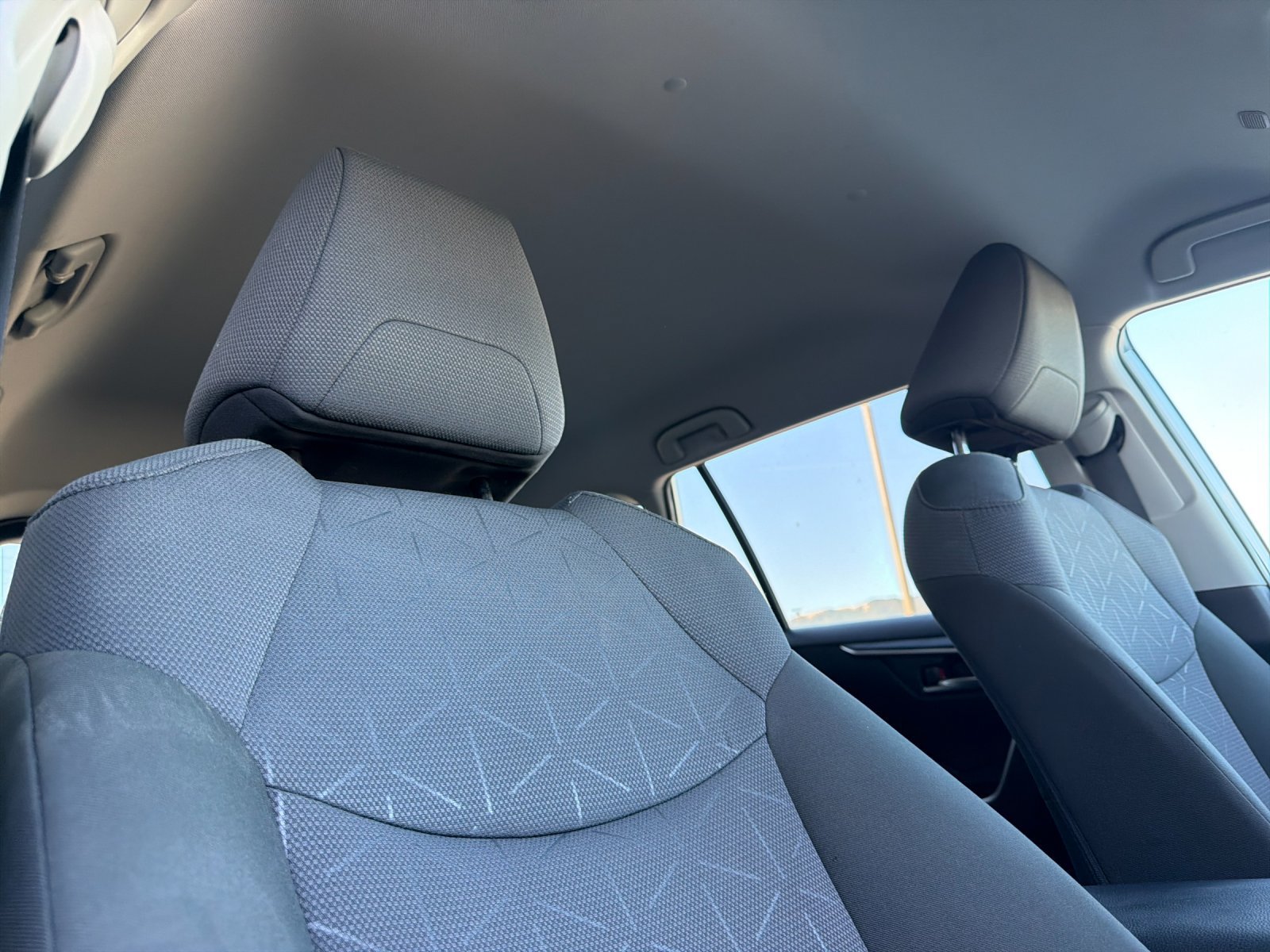 Used 2025 Toyota RAV4 XLE FWD image 18