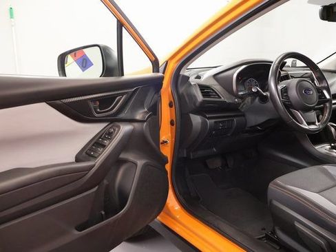 Used 2018 Subaru Crosstrek 2.0i Premium w/ Popular Package #3 AWD/4WD image 9