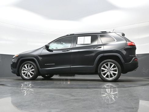 Used 2014 Jeep Cherokee Limited w/ Technology Group FWD image 30