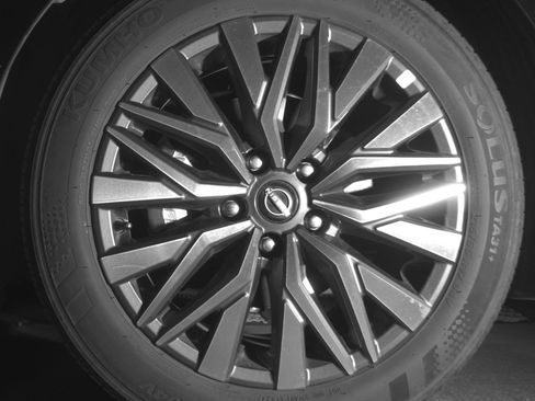 Used 2025 Nissan Altima 2.5 SV image 12