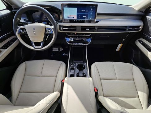 New 2026 Lincoln Corsair Premiere AWD/4WD image 17