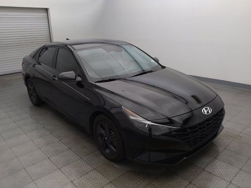 Used 2021 Hyundai Elantra SEL FWD image 13