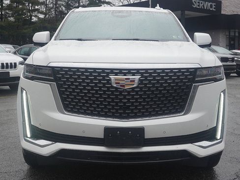 Used 2021 Cadillac Escalade ESV Premium Luxury image 16