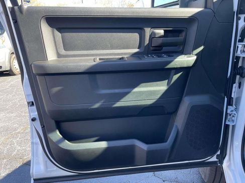 New 2026 RAM 2500 Tradesman w/ Chrome Appearance Group AWD/4WD image 27