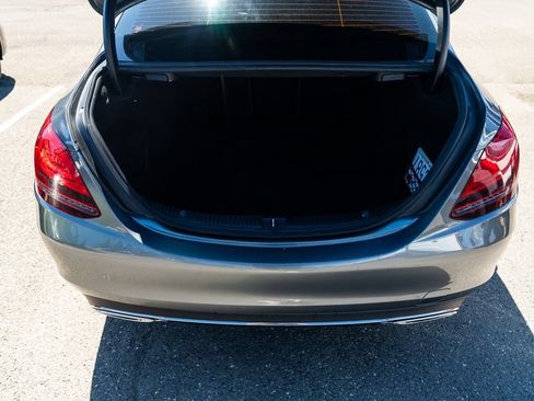 Used 2019 Mercedes-Benz C 300 Sedan image 7
