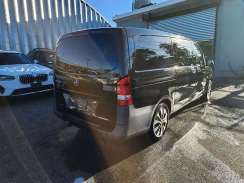 Used 2020 Mercedes-Benz Metris Passenger image 5