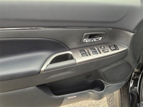 New 2025 Mitsubishi Outlander Sport SE image 14