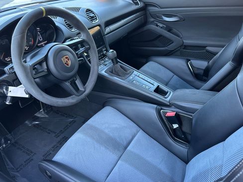 Used 2024 Porsche 718 Cayman GT4 RS image 4