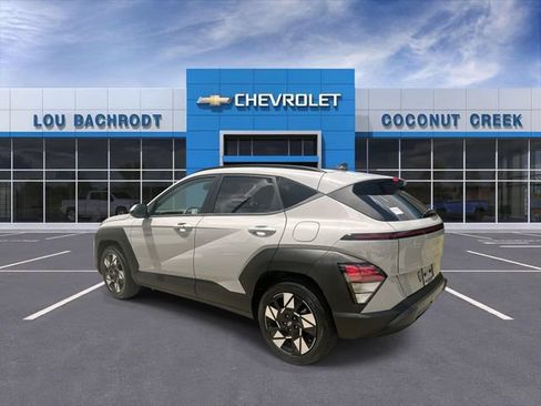 Used 2025 Hyundai Kona SEL FWD image 6