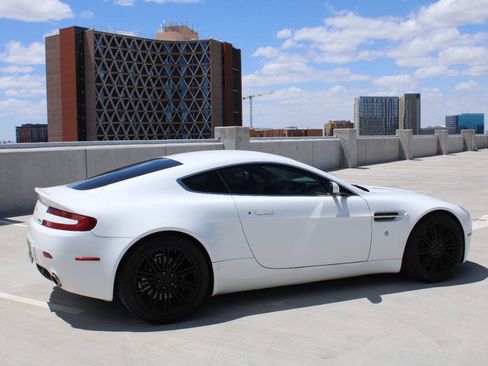 Used 2008 Aston Martin V8 Vantage Coupe RWD image 8