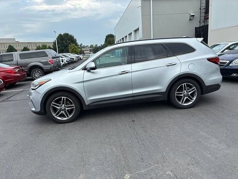 Used 2017 Hyundai Santa Fe AWD w/ Cargo Package image 17