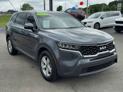 Used 2022 Kia Sorento LX FWD image 9