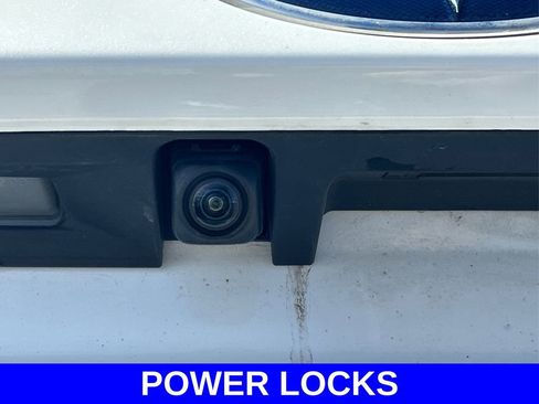 Certified 2025 Subaru Outback Premium image 15