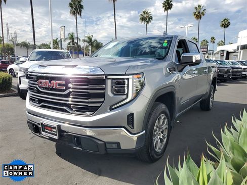 Used 2024 GMC Sierra 1500 SLT image 2