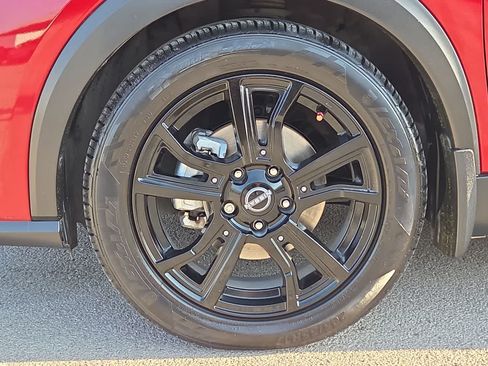 Used 2023 Nissan Kicks SR w/ SR Premium Package FWD image 12