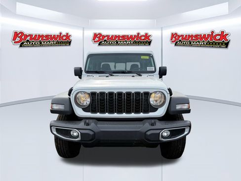 New 2026 Jeep Gladiator Sport image 2