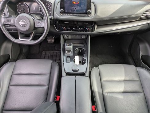 Used 2023 Nissan Rogue SV w/ SV Premium Package image 35