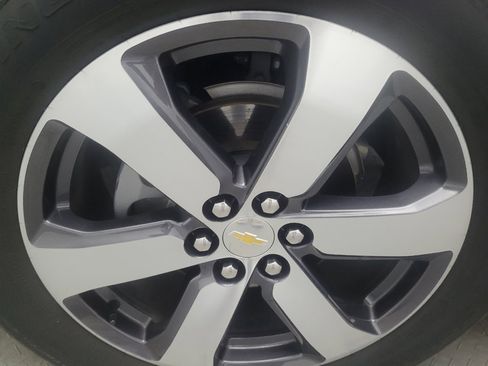 Used 2020 Chevrolet Traverse LT w/ LT Premium Package AWD/4WD image 31