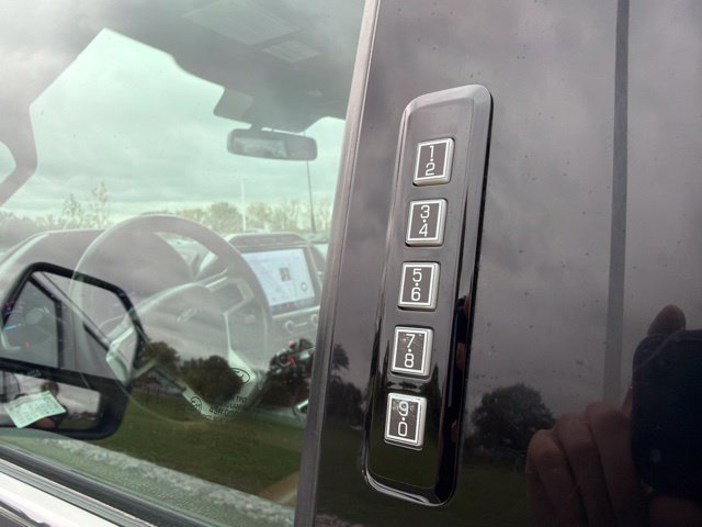 Used 2022 Ford F350 King Ranch w/ Chrome Package AWD/4WD image 24