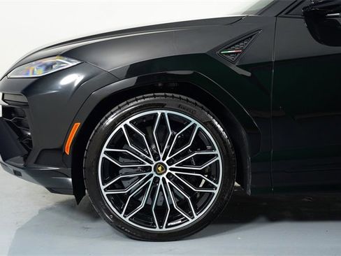 Used 2025 Lamborghini Urus SE image 24