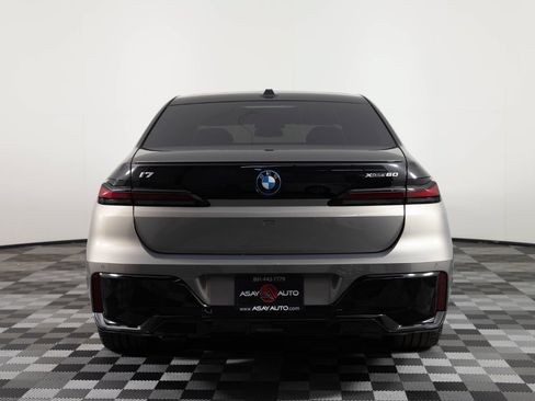 Used 2023 BMW i7 xDrive60 AWD/4WD image 6