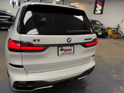 Used 2019 BMW X7 xDrive50i w/ M Sport Package AWD/4WD image 7