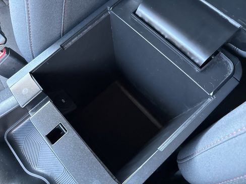 Used 2025 Ford Explorer Active image 39