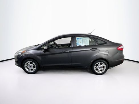 Used 2015 Ford Fiesta SE image 8