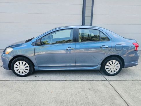 Used 2007 Toyota Yaris S image 2