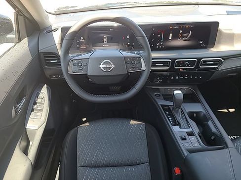 New 2026 Nissan Sentra SV w/ SV Convenience Package FWD image 23
