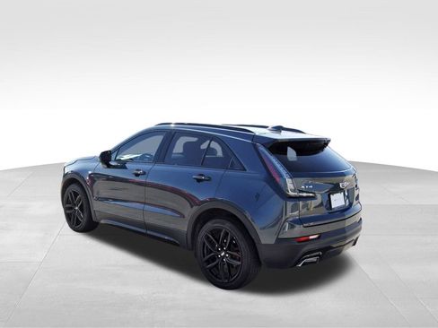 Used 2019 Cadillac XT4 Sport image 3