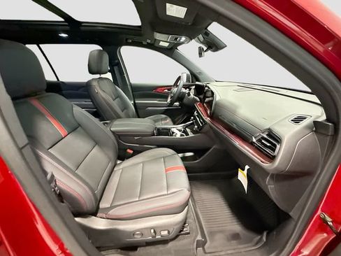 Certified 2024 Chevrolet Traverse RS w/ LPO, Floor Liner Package image 27