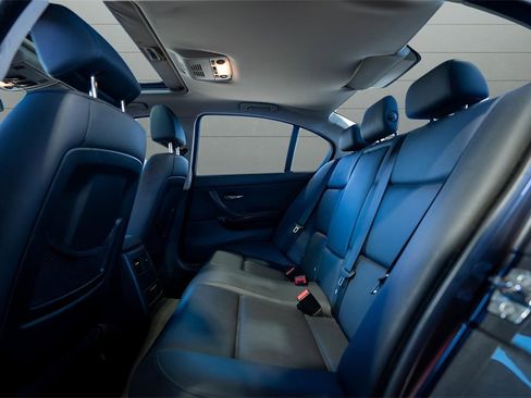 Used 2006 BMW 325i Sedan image 24