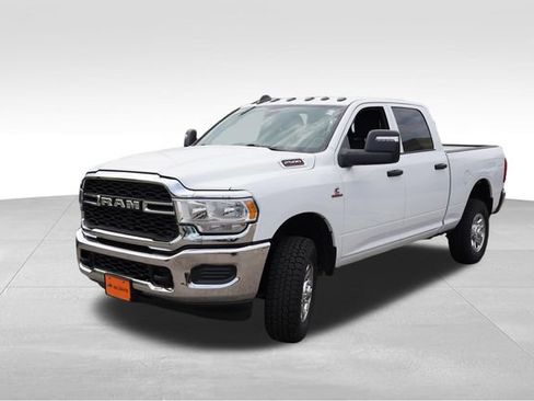 Certified 2024 RAM 2500 Tradesman w/ Chrome Appearance Group AWD/4WD image 11