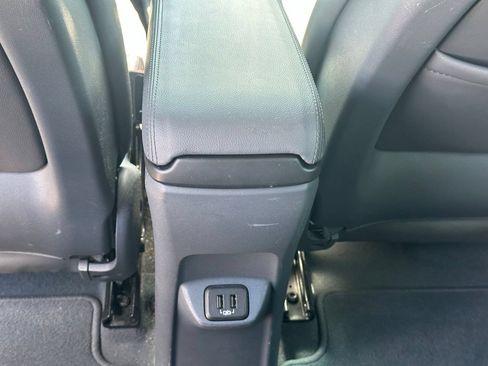 Used 2020 Chevrolet Bolt Premier w/ Infotainment Package FWD image 22