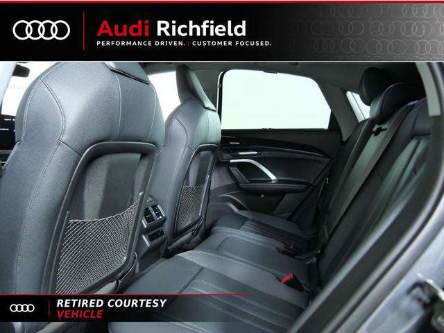 Used 2025 Audi Q5 Premium Plus w/ Premium Plus AWD/4WD image 15